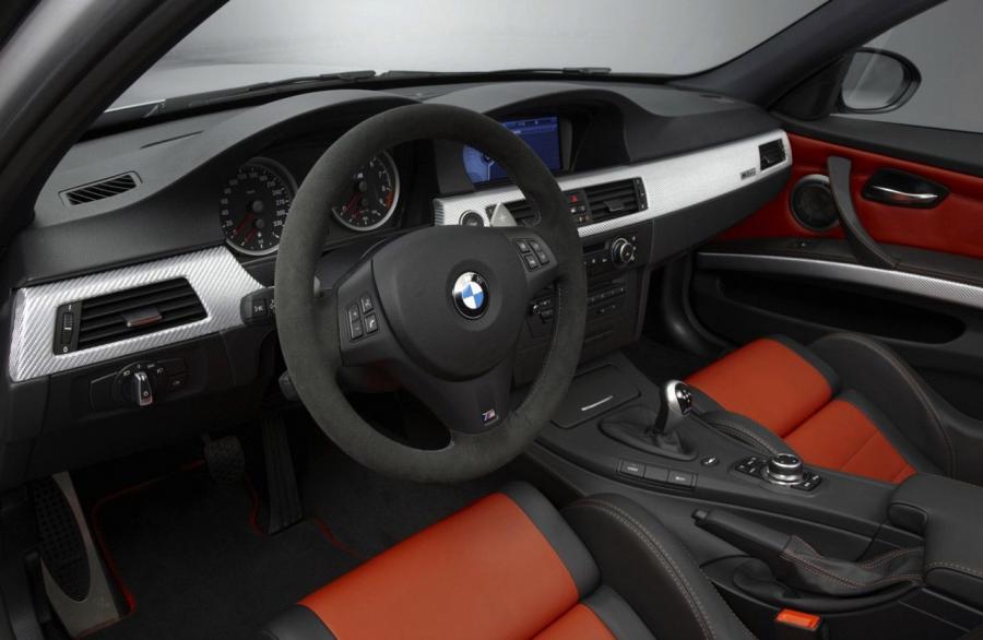  BMW M3 CRT 2011 года  (фото 31 из 76)